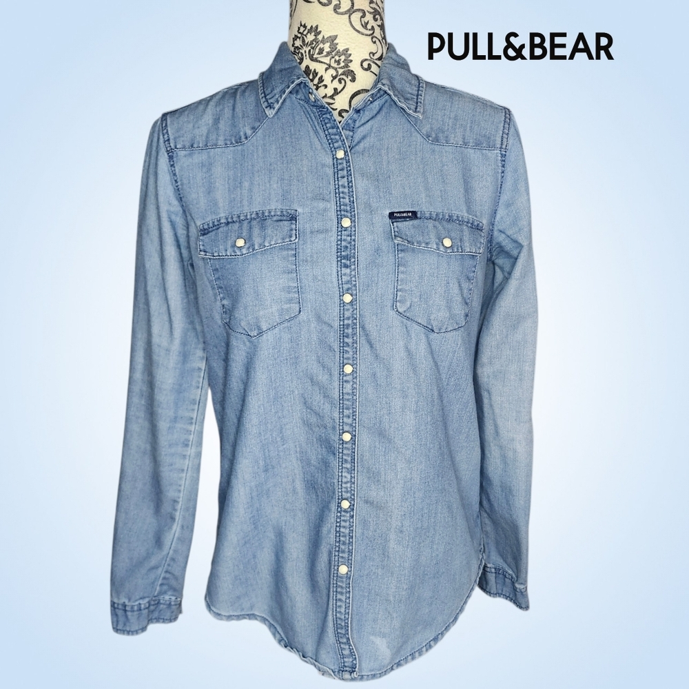PULL&BEAR Light Blue Denim Shirt - Small